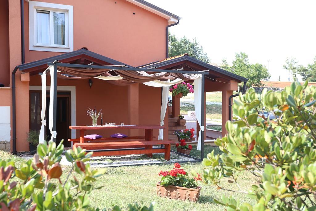 Apartments Matelici Divšići Zewnętrze zdjęcie